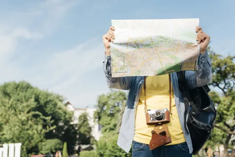 The Traveler Hired the Wrong Tour Guide